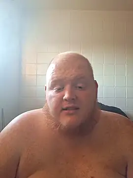 Snapshot of Sexydaddyredandgirls chatting on February 28, 2026, 12:32 am Sexydaddyredandgirls online show from February 28, 2026, 12:32 am