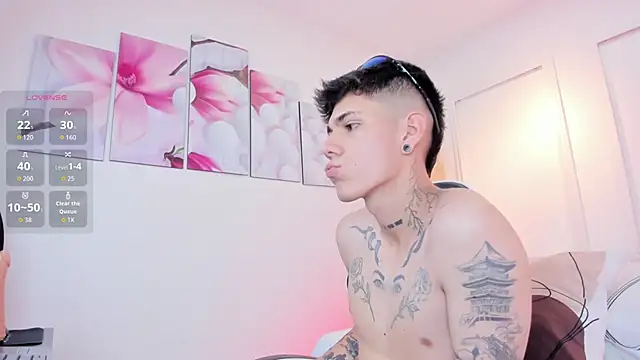 Snapshot of Tommy_valverde chatting on April 11, 2026, 6:44 pm Tommy valverde online show from April 11, 2026, 6:44 pm