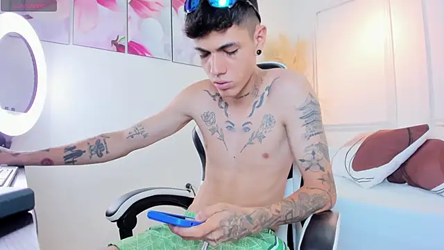 Snapshot of Tommy_valverde chatting on April 7, 2026, 7:15 pm Tommy valverde online show from April 7, 2026, 7:15 pm