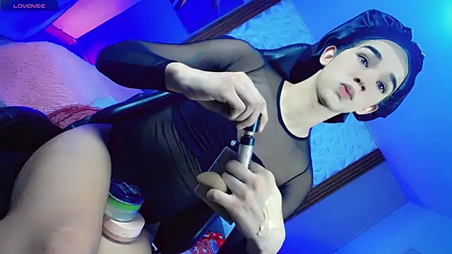 Sophiaa doll  online show from July 14, 2026, 7:02 am