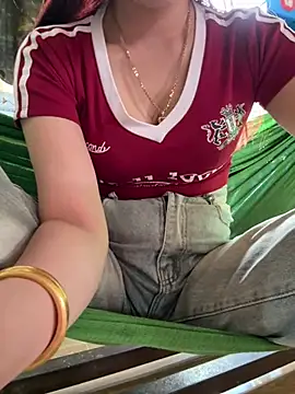 Snapshot of Junyy_k2 chatting on March 6, 2026, 2:06 am Junyy k2 online show from March 6, 2026, 2:06 am