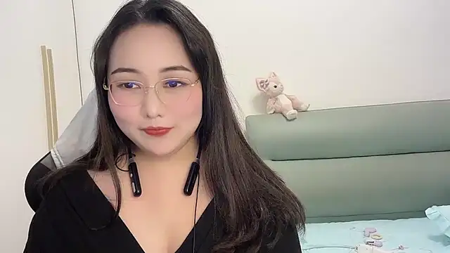 Susu-36E online show from May 7, 2026, 12:08 pm