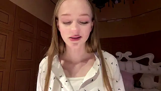 Snapshot of Anika_Socutehe chatting on March 9, 2026, 1:36 pm Anika Socutehe online show from March 9, 2026, 1:36 pm