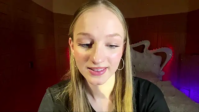 Snapshot of Anika_Socutehe chatting on April 4, 2026, 5:08 pm Anika Socutehe online show from April 4, 2026, 5:08 pm