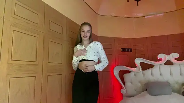 Snapshot of Anika_Socutehe chatting on March 5, 2026, 12:13 pm Anika Socutehe online show from March 5, 2026, 12:13 pm