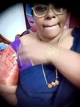 deepika-mallus online show from April 26, 2026, 8:06 pm