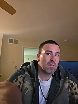 Biggbaddwulf7 online show from June 26, 2026, 6:52 am