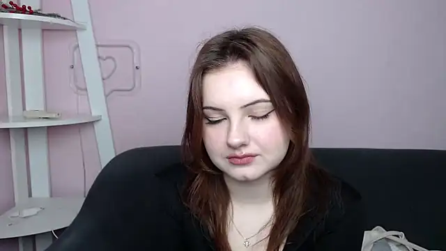 DominikaAk online show from March 5, 2026, 6:32 am