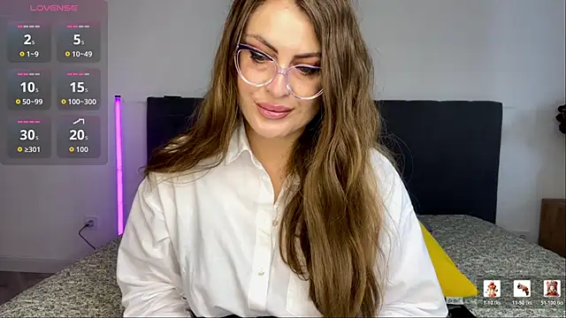 LucyWillow online show from May 29, 2026, 8:20 am