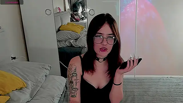 Marika Degas online show from May 24, 2026, 3:01 pm