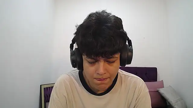 TomBoy Natali online show from March 5, 2026, 1:40 pm