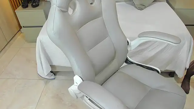 Snapshot of Hanna_irfan chatting on March 28, 2026, 12:17 pm Hanna irfan online show from March 28, 2026, 12:17 pm