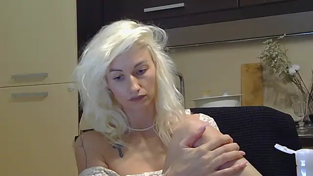 MariMi1 online show from March 28, 2026, 5:03 pm