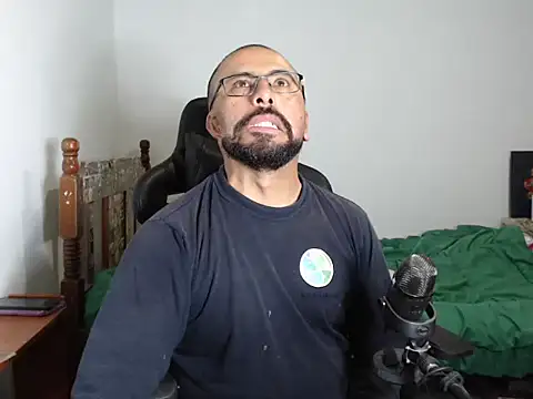 Nano Cruz online show from March 15, 2026, 11:34 pm