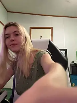 Rainsworld420 online show from May 29, 2026, 8:48 pm