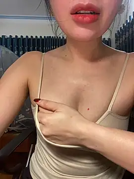 Liisa loveU online show from April 10, 2026, 10:33 am