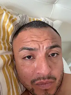 alexandeerr1986 online show from May 25, 2026, 10:47 am