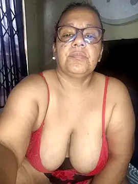 Roxy 77 online show from March 23, 2026, 11:54 am