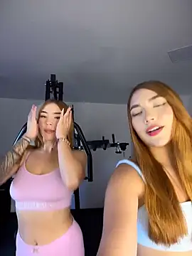 CyberMiaXXX online show from April 9, 2026, 9:32 pm