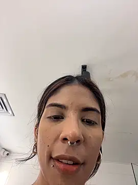 VioletaHills  online show from March 16, 2026, 12:31 pm