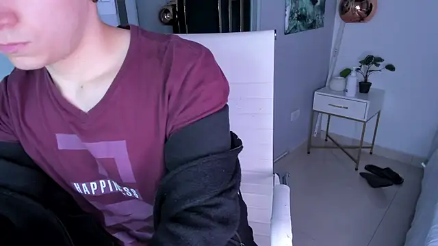 hollannd  online show from June 23, 2026, 12:58 pm