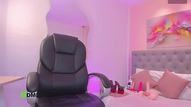 Snapshot of naomy_jordan chatting on March 9, 2026, 9:40 pm naomy jordan online show from March 9, 2026, 9:40 pm