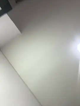 Anni Rose online show from April 14, 2026, 9:14 am