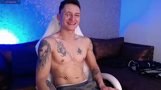 DIEGO JONES online show from April 17, 2026, 1:58 pm