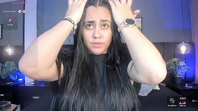 Snapshot of alejandra__garcia chatting on July 21, 2026, 3:20 am alejandra garcia online show from July 21, 2026, 3:20 am
