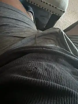 teasy01 online show from March 1, 2026, 7:47 pm