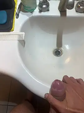 nanito27 online show from April 2, 2026, 3:35 am