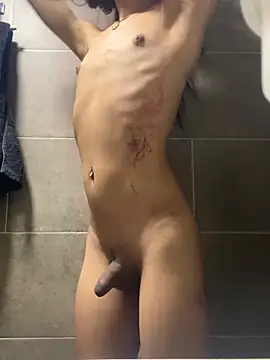 mxli divine  online show from April 26, 2026, 6:16 pm