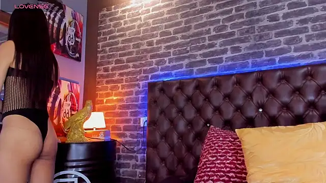 mxli divine  online show from April 30, 2026, 2:13 pm