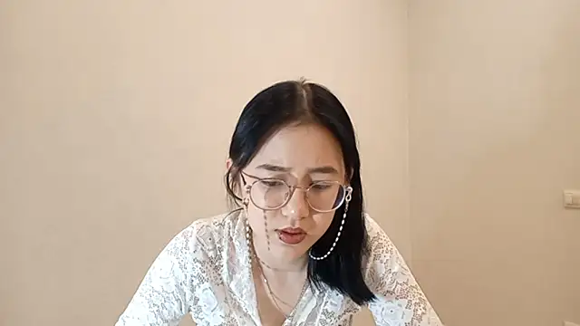 SolvedGlobe online show from April 15, 2026, 7:58 pm