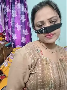 Beauty-3 online show from May 18, 2026, 3:28 am