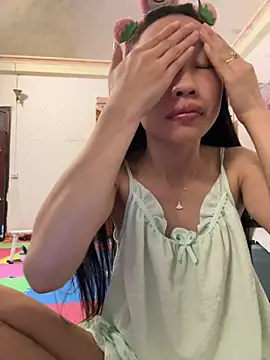 MIABCDZ online show from July 7, 2026, 6:47 am