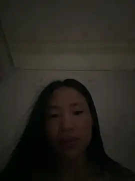 MIABCDZ online show from August 3, 2026, 2:41 am