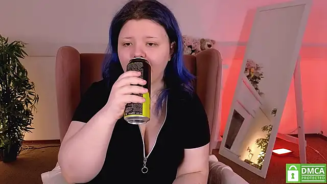 Lunaar  online show from March 24, 2026, 7:08 am