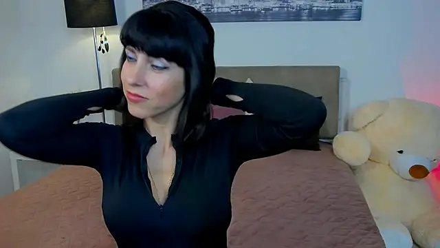 Snapshot of HeidieRaven chatting on April 14, 2026, 12:43 pm HeidieRaven online show from April 14, 2026, 12:43 pm