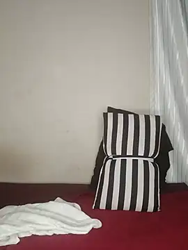 Latoya01 online show from July 2, 2026, 5:46 am