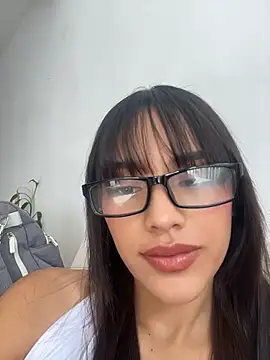 Snapshot of Mia-villalobos chatting on July 9, 2026, 2:49 pm Mia-villalobos online show from July 9, 2026, 2:49 pm