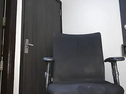 TheSexyGirl69 online show from June 17, 2026, 5:34 pm