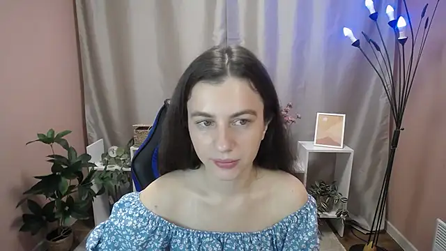 MistyBree online show from June 24, 2026, 8:13 am