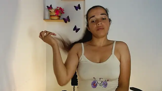 MagicHoney8 online show from March 15, 2026, 5:25 am