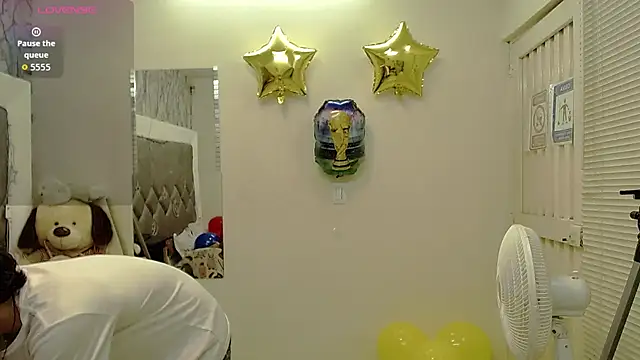 Snapshot of Steve_Hotman chatting on June 16, 2026, 8:53 pm Steve Hotman online show from June 16, 2026, 8:53 pm