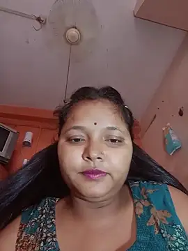 Snapshot of priti_25 chatting on June 5, 2026, 6:07 am priti 25 online show from June 5, 2026, 6:07 am