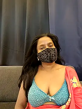 misti-boudii online show from April 4, 2026, 2:07 am