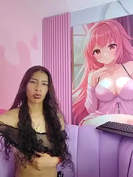 Siena Bouer online show from April 21, 2026, 3:35 am