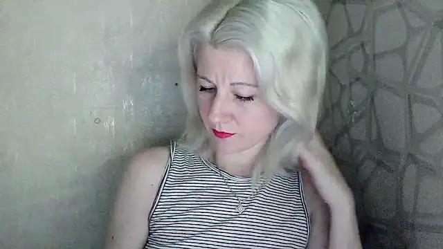 Katerina-Kissa online show from May 24, 2026, 7:14 pm