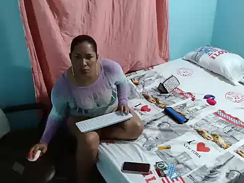 Snapshot of RenataGrimaldi chatting on March 3, 2026, 2:24 pm RenataGrimaldi online show from March 3, 2026, 2:24 pm